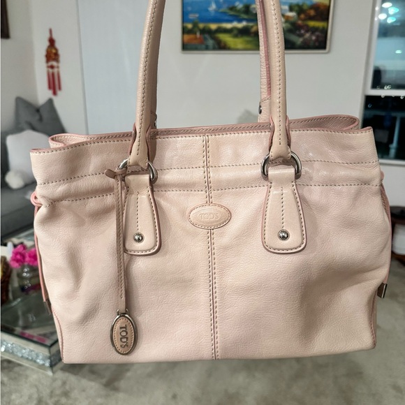 Tod's Beige Leather Handbag - Picture 1 of 6